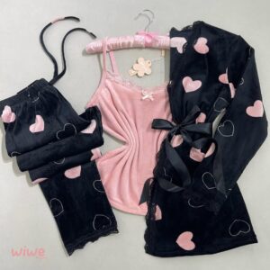 بيجامة٣ قطع باللون الاسود مع قلوب