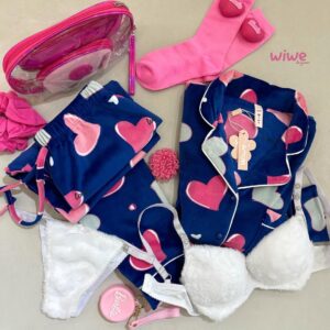 بيجامة ازرار قلوب باللون الكحلي