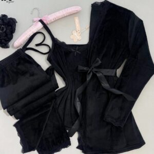 بيحامة ٣ قطع باللون الأسود السادة